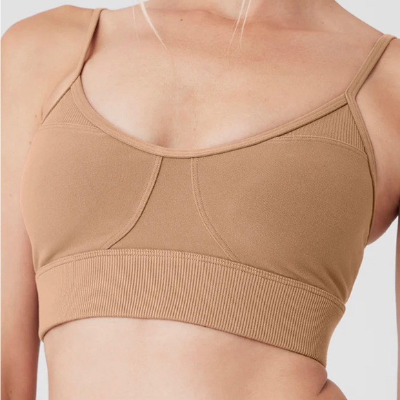 Alo Yoga Alosoft Head Start Bra size medium brand new - Picture 2 of 4